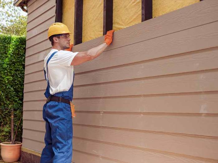 5 Benefits of Working With a Local Siding Contractor